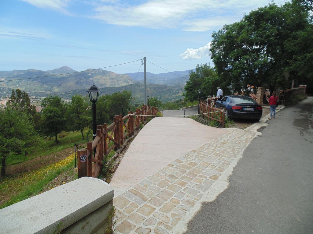 B&B I Frassini Castelbuono  Exterior photo